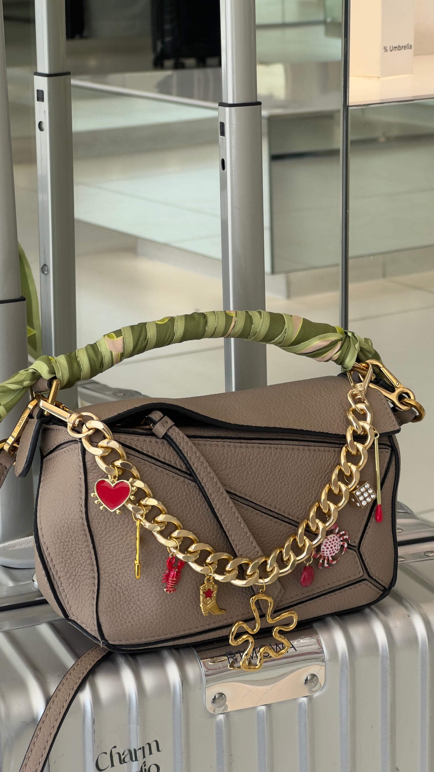 Rocking Red Bag Chain