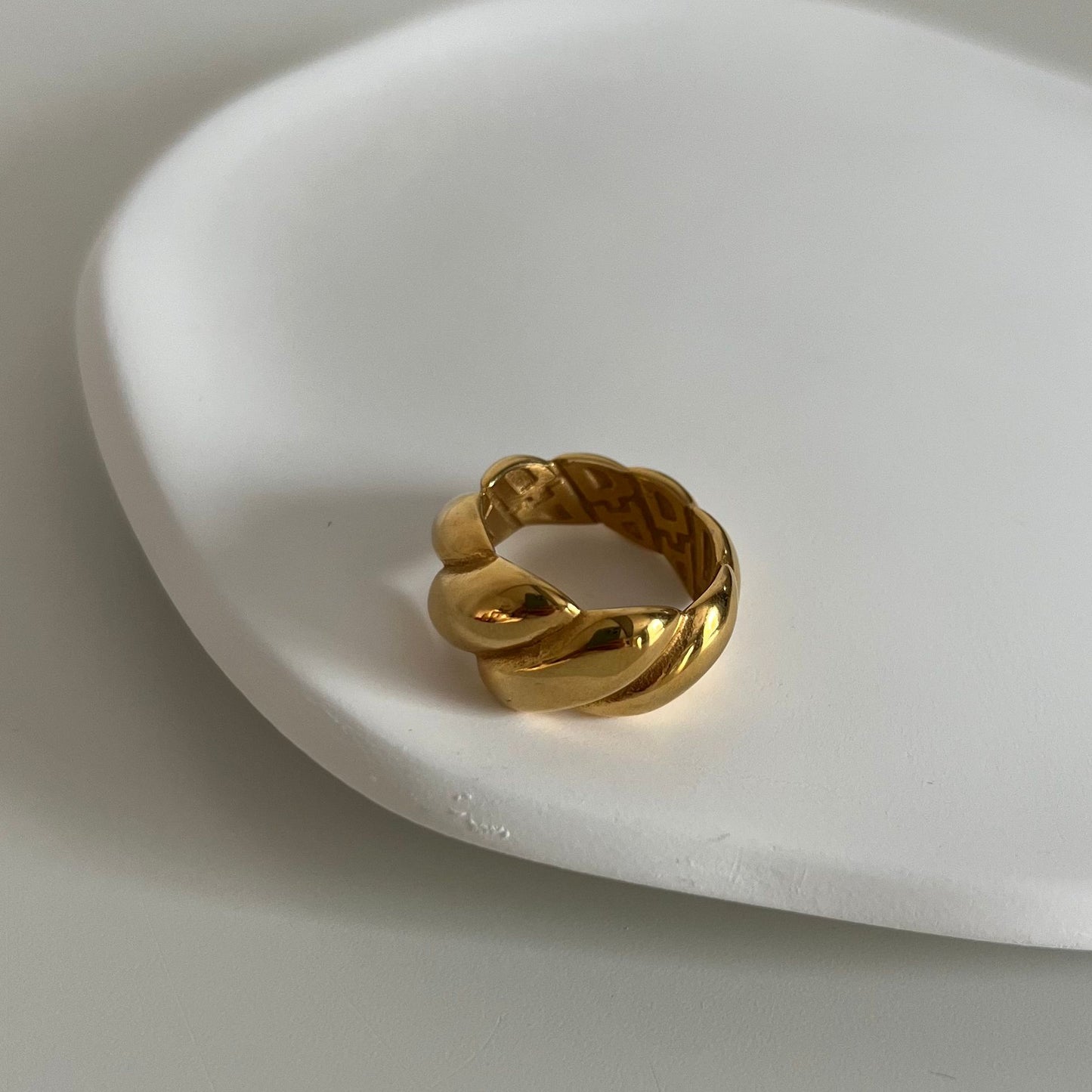Rounds Ring