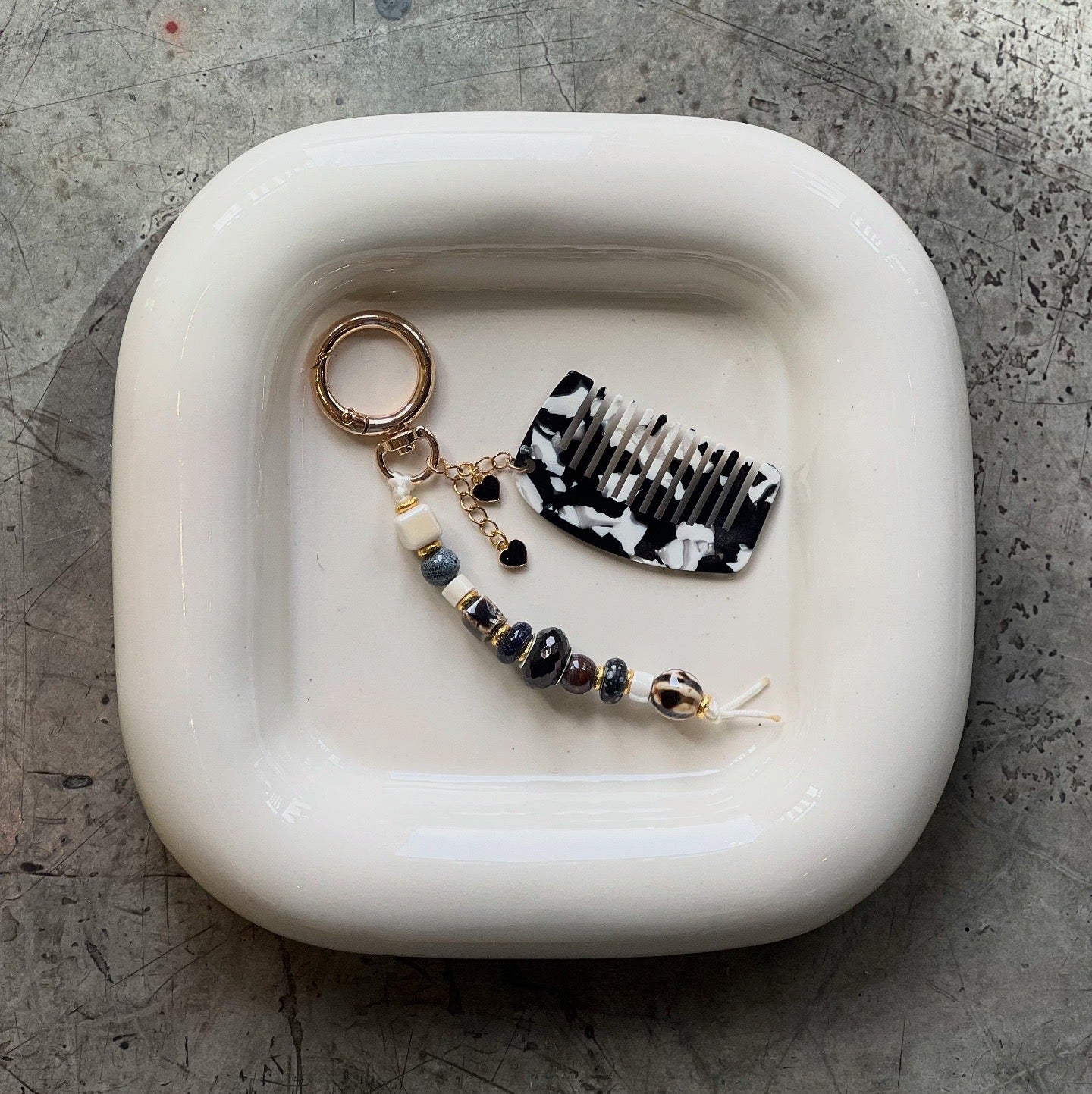 Black & White Comb Charm