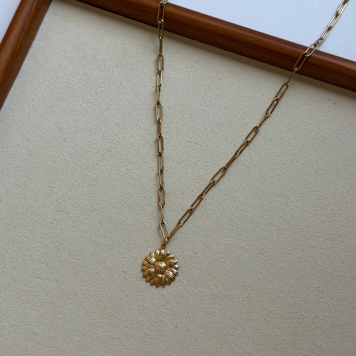 Alarfaj Mini Golden Flower