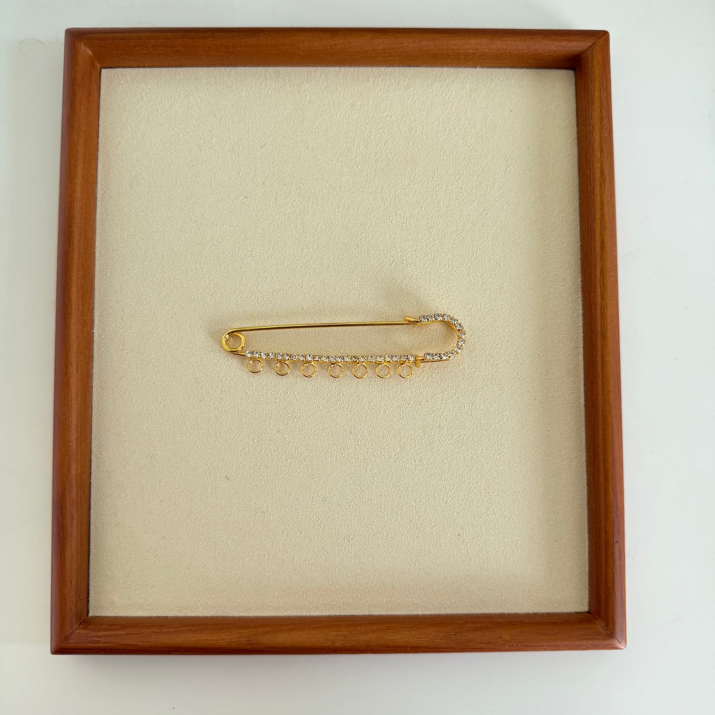 Crystal Pin